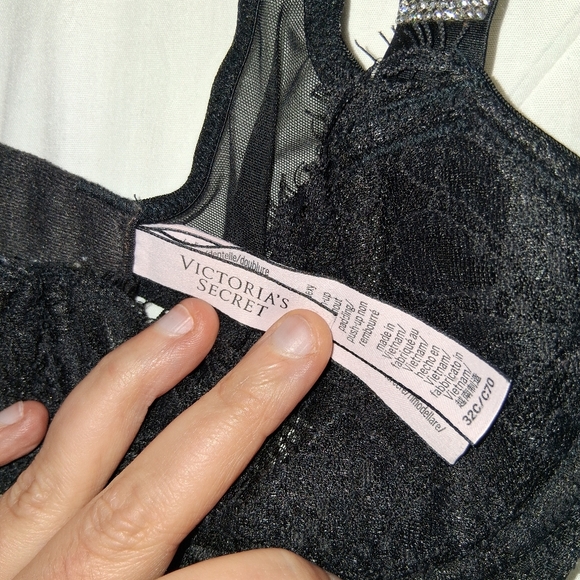 VS 32C  Logo Bling Shine Strap Wicked Black Unlined Bra Floral Lace Uplift Black - Picture 5 of 8
